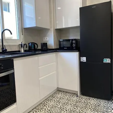 Edifico Manez Segundo- Nuevo, 10 Minutos Gibraltar