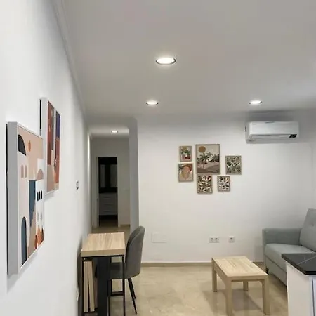 아파트 Edifico Manez Segundo- Nuevo, 10 Minutos Gibraltar *